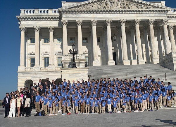 Delegates gather in front of the House of Representatives before the JDRF Children’s Congress hearing.
