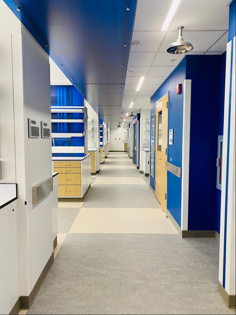 Hall of tenth floor of NIH Building 10.