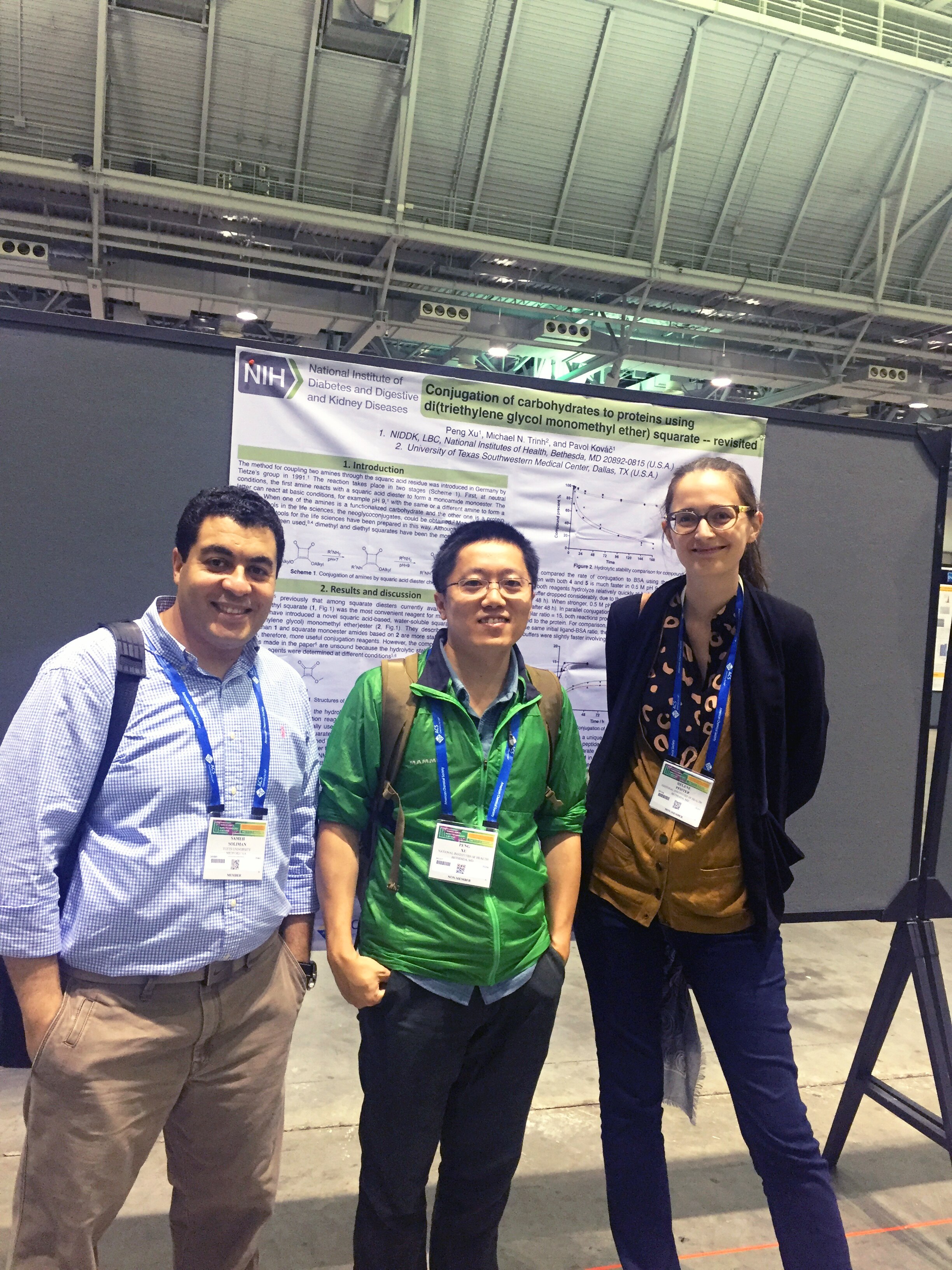 Photo of lab members at the 2018 Meeting of the American Chemical Society