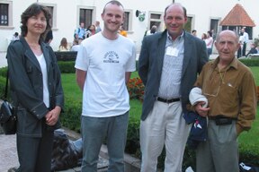 Andrei Nikolaev, Leon Backinowsky and Paul meeting at the 20th International Carbohydrate Symposium.
